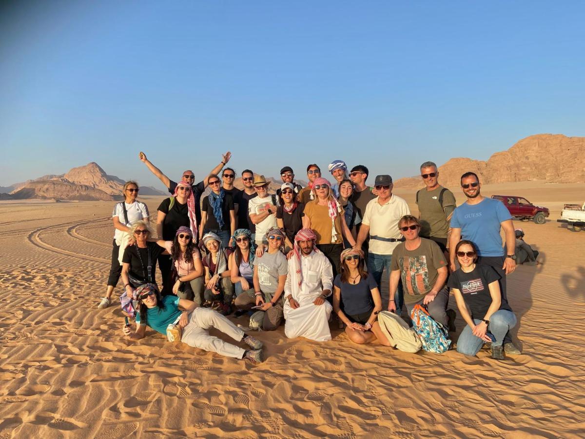 Wadi Rum Noor Camp Eksteriør bilde